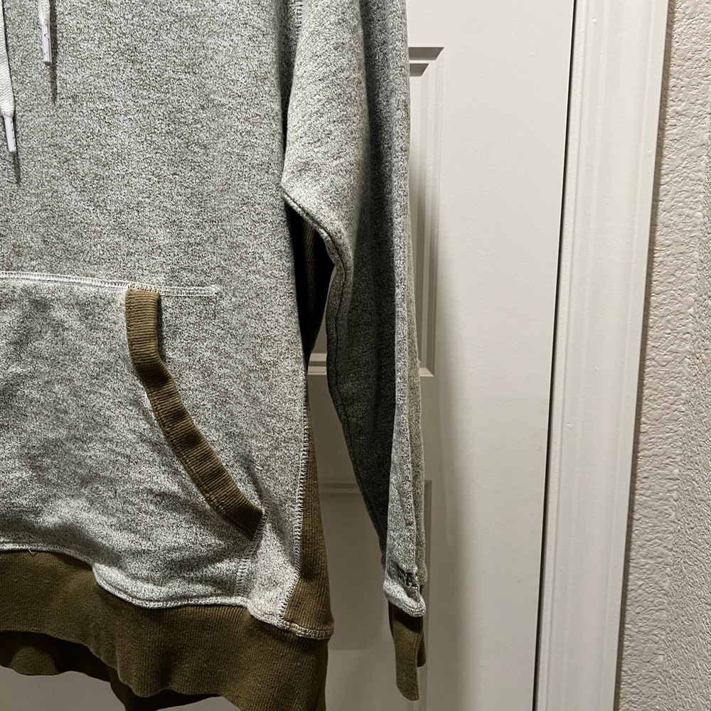 Benny Gold Men’s Hoodie – Green, Size Medium - Picture 2 of 9